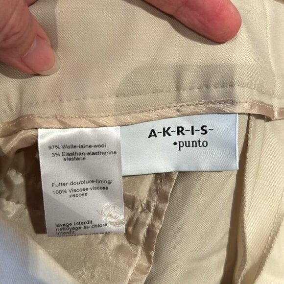 AKRIS PUNTO light weight wool beige cuffed trousers 8 made in Romania - Picture 8 of 10
